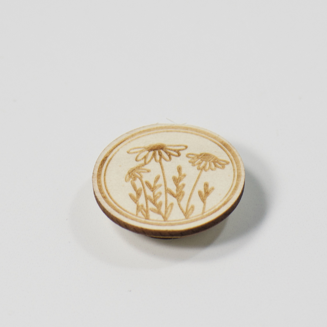 Wood Magnetic Needle Minder - Daisy Flowers
