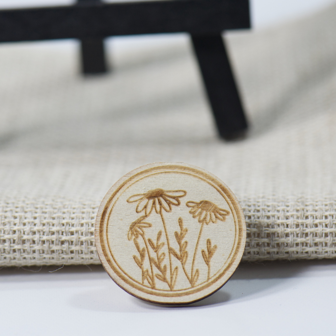 Wood Magnetic Needle Minder - Daisy Flowers