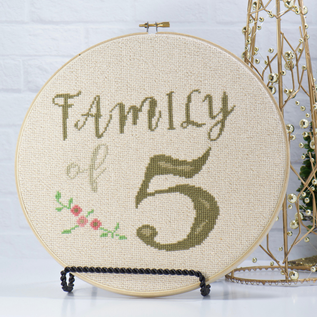 Family of 5 home decor art embroidery hoop with cross stitch design
